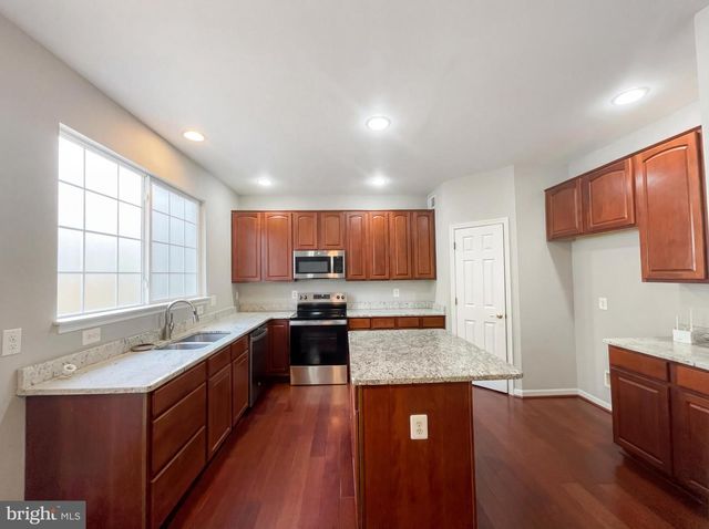 9300 BRADLEY CT, Manassas Park, VA 20111