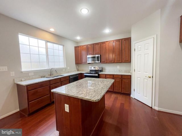 9300 BRADLEY CT, Manassas Park, VA 20111