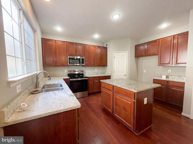 9300 BRADLEY CT, Manassas Park, VA 20111