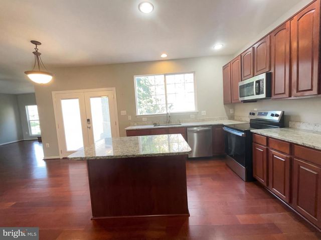 9300 BRADLEY CT, Manassas Park, VA 20111