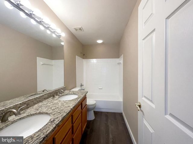 9300 BRADLEY CT, Manassas Park, VA 20111