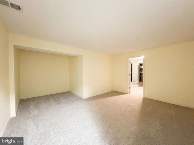 9300 BRADLEY CT, Manassas Park, VA 20111