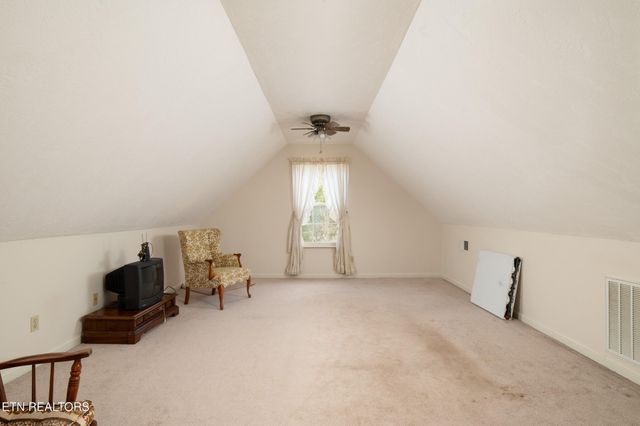 6215 Cardwell Rd, Corryton, TN 37721