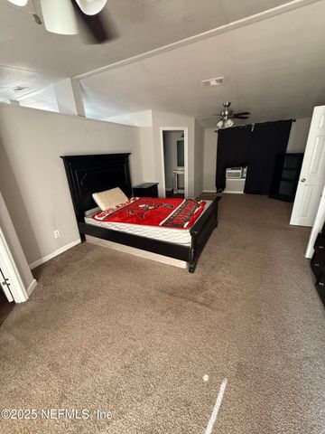 1288 VILLAGE GREEN Court, Jacksonville, FL 32234