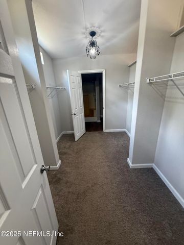 1288 VILLAGE GREEN Court, Jacksonville, FL 32234