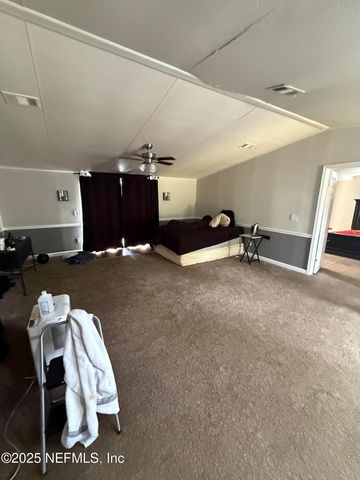 1288 VILLAGE GREEN Court, Jacksonville, FL 32234