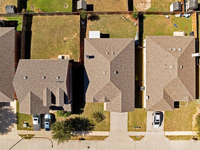 8629 Star Thistle Drive, Fort Worth, TX 76179