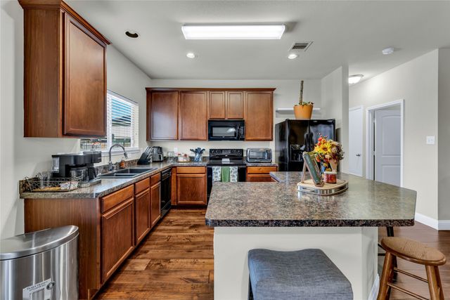 8629 Star Thistle Drive, Fort Worth, TX 76179