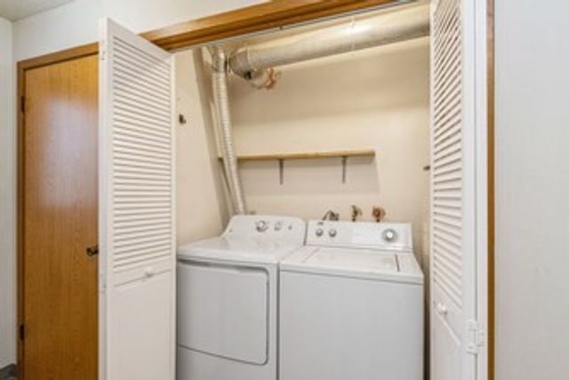 808 Westwinds Drive 5, Iowa City, IA 52246