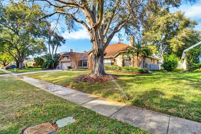 8021 LANDGROVE COURT, Orlando, FL 32819