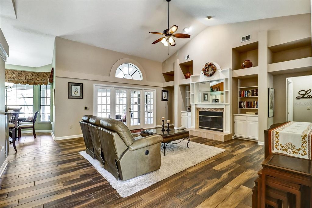 Image 13 of property listing at 8021 LANDGROVE COURT, Orlando, FL 32819