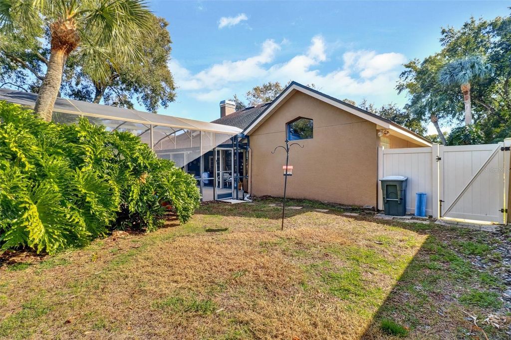 Image 50 of property listing at 8021 LANDGROVE COURT, Orlando, FL 32819