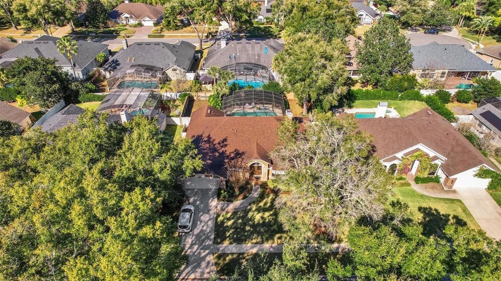 Image 53 of property listing at 8021 LANDGROVE COURT, Orlando, FL 32819