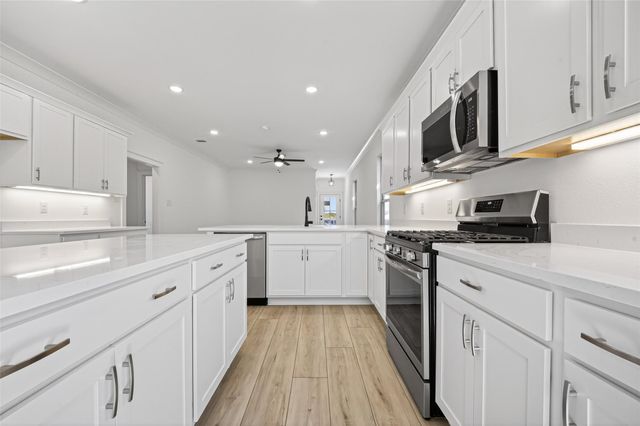 12971 Daniel Springs Lane, Magnolia, TX 77354