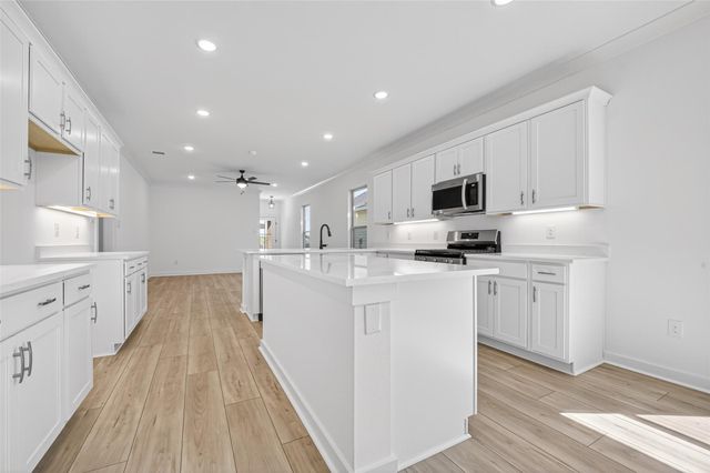 12971 Daniel Springs Lane, Magnolia, TX 77354