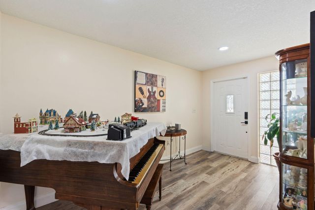 4010 W Sailboat Drive, Cooper City, FL 33026