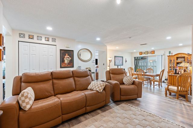 4010 W Sailboat Drive, Cooper City, FL 33026
