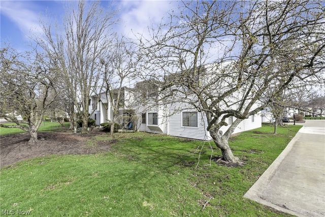 2955 N Bay Drive H4, Westlake, OH 44145