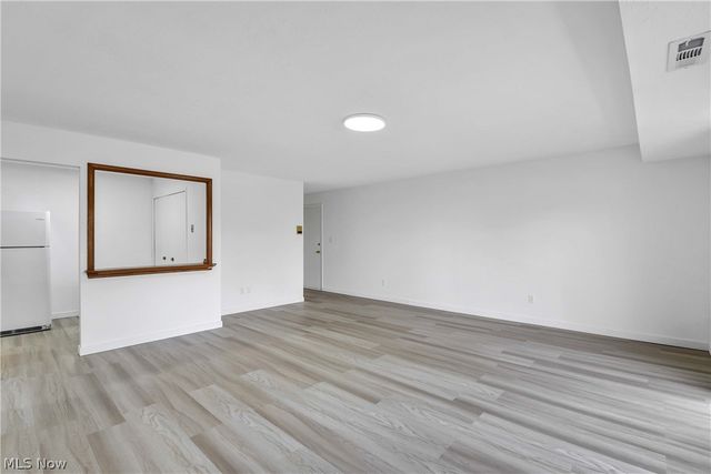 2955 N Bay Drive H4, Westlake, OH 44145