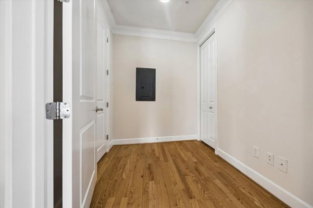 2211 Briarglen Drive 502, Houston, TX 77027