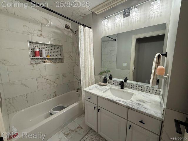 56532 Chesapeake Trail E Chesapeake Trail, Shelby Charter Township, MI 48316