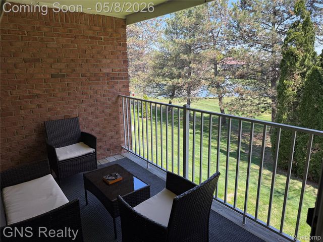 56532 Chesapeake Trail E Chesapeake Trail, Shelby Charter Township, MI 48316