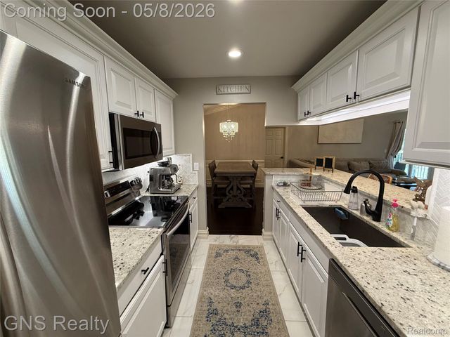 56532 Chesapeake Trail E Chesapeake Trail, Shelby Charter Township, MI 48316