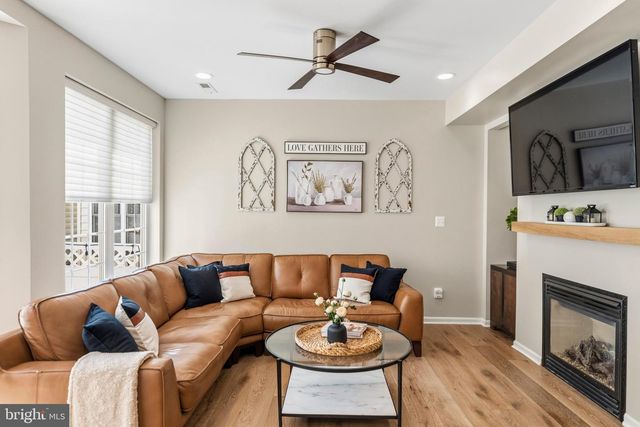 22938 EVERSOLE TER, Brambleton, VA 20148