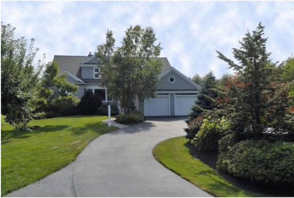 94 Linden Road, Hampton Falls, NH 03844