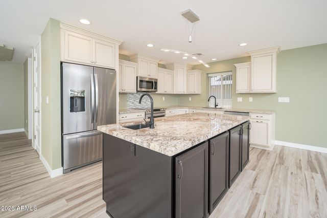 10036 W BOLIVAR Drive, Sun City, AZ 85351