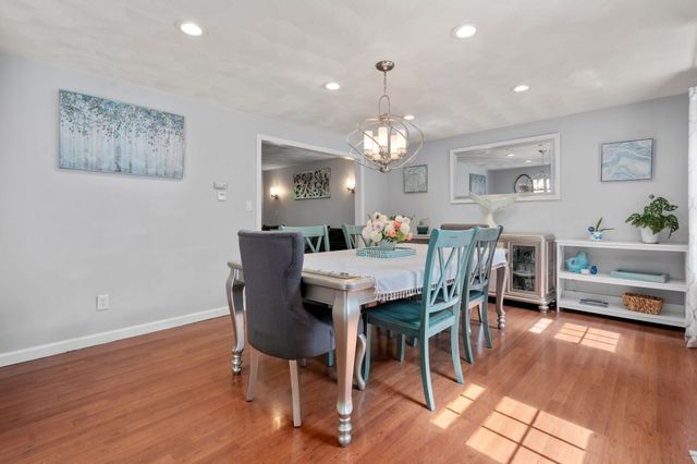 543 Central Street, Holliston, MA 01746