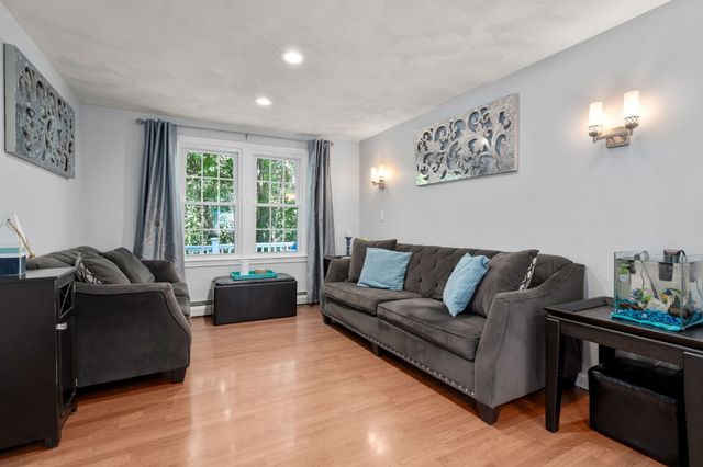 543 Central Street, Holliston, MA 01746