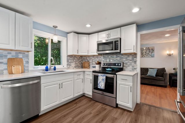 543 Central Street, Holliston, MA 01746