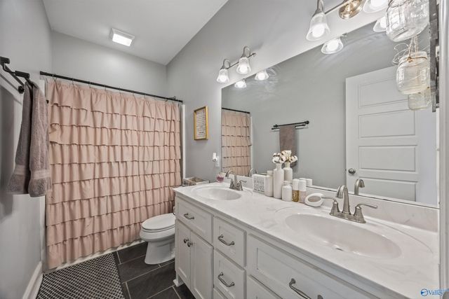 16513 Newby Chapel Road, Athens, AL 35613