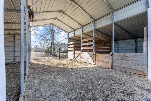 16513 Newby Chapel Road, Athens, AL 35613