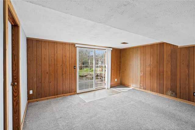 8141 NE 52nd Street, Kansas City, MO 64119