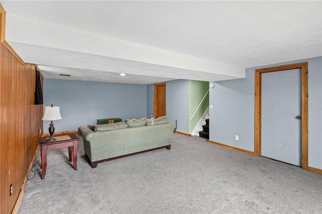 8141 NE 52nd Street, Kansas City, MO 64119