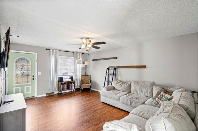 8141 NE 52nd Street, Kansas City, MO 64119