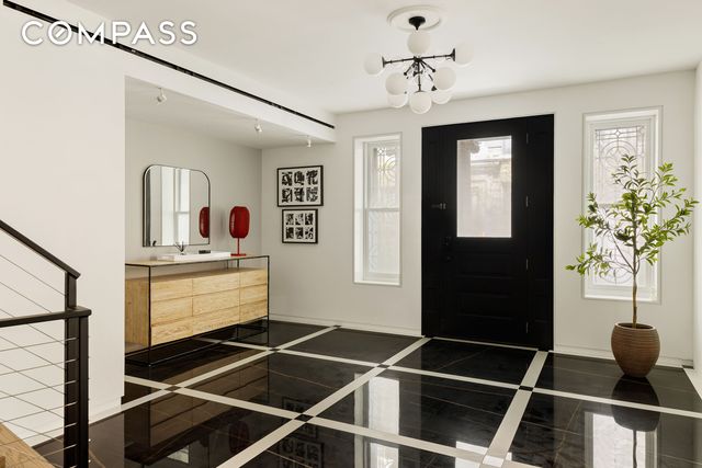 272 W 91st Street, New York City, NY 10024