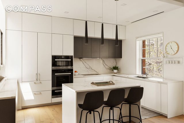 272 W 91st Street, New York City, NY 10024