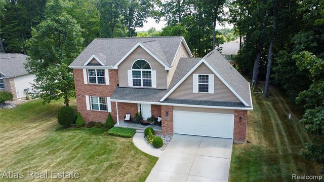 8345 Oak Ridge Drive, Goodrich, MI 48438