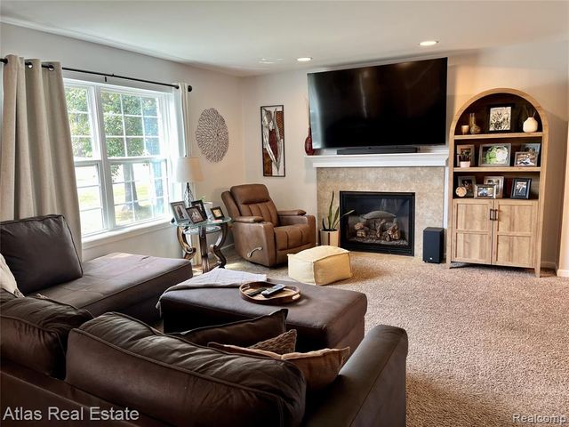 8345 Oak Ridge Drive, Goodrich, MI 48438