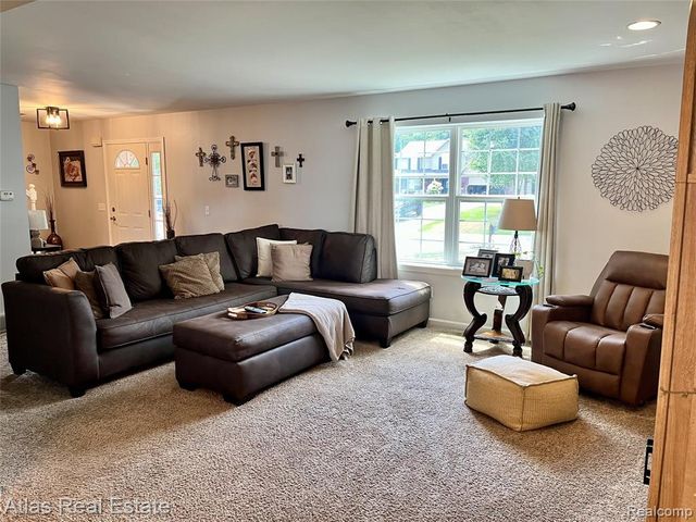8345 Oak Ridge Drive, Goodrich, MI 48438