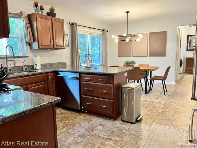 8345 Oak Ridge Drive, Goodrich, MI 48438