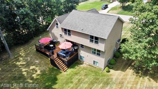 8345 Oak Ridge Drive, Goodrich, MI 48438