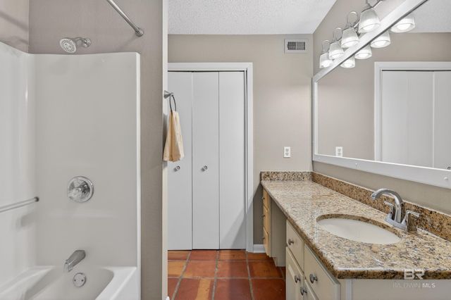 4615 PORT SIDE Lane 203, Gulf Shores, AL 36542