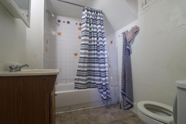 508 8th STREET, Racine, WI 53403