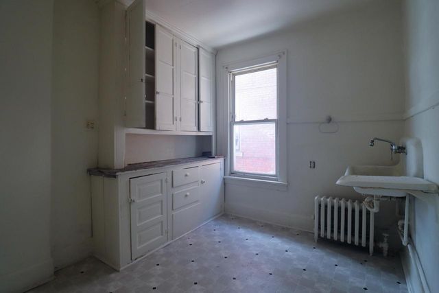 508 8th STREET, Racine, WI 53403