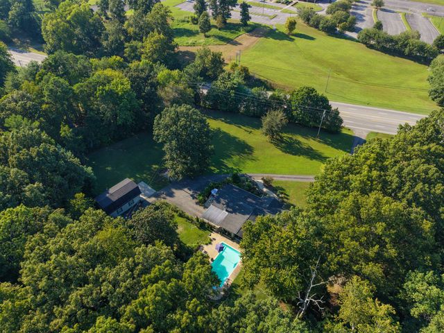 2550 Highway 70, E, Dickson, TN 37055
