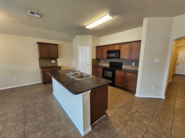 2024 Sage Brush Drive, Forney, TX 75126